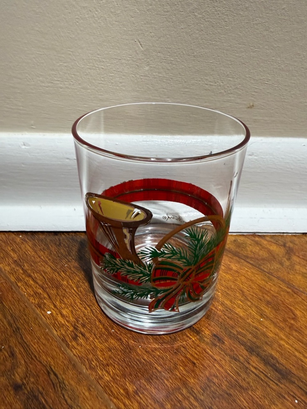 Vintage George Briard Festive Holiday Glass Tumbler with Horn & Pine Motif